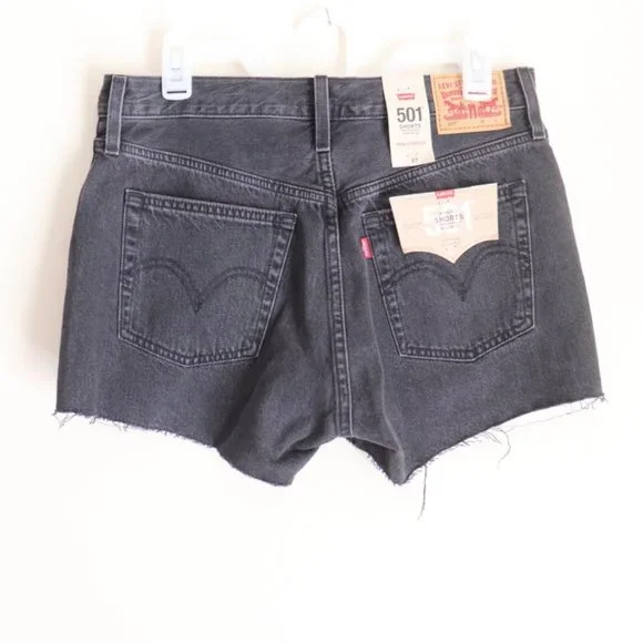 SOLD Levis 501 Women’s Shorts High Rise Button Fly Black Distressed Size 27 NWT - Picture 4 of 5